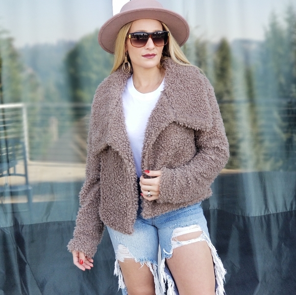 Angie Faux Fur Coat - Picture 5 of 9